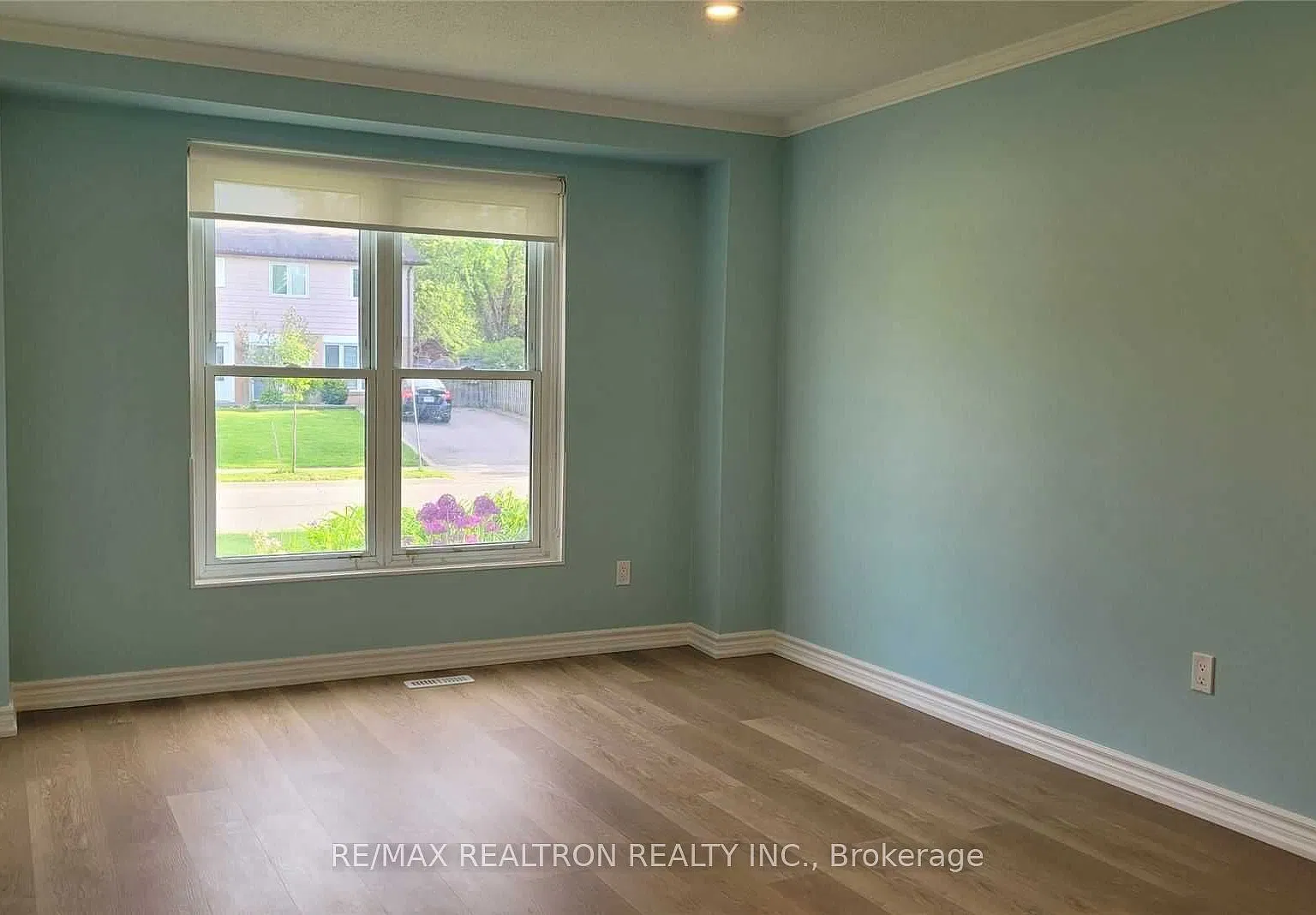 4 bed, $2,900 — Photo 4