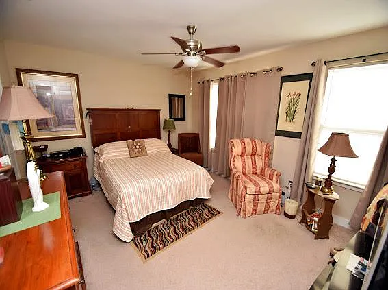 2834 Hopeton Ct — Photo 10