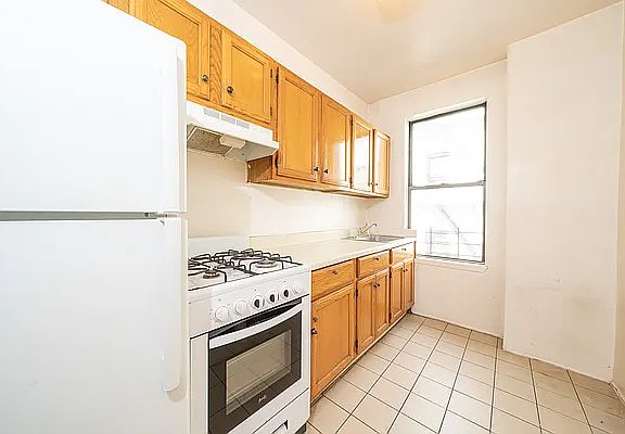 4th image of 635 W 170th St #44F