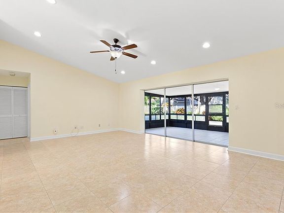 5th image of 531 Padua Cir NE