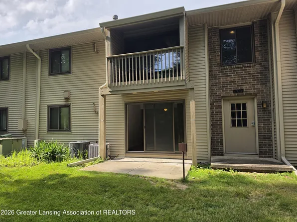 1715 Maple Rdg APT 4, Haslett, MI 48840