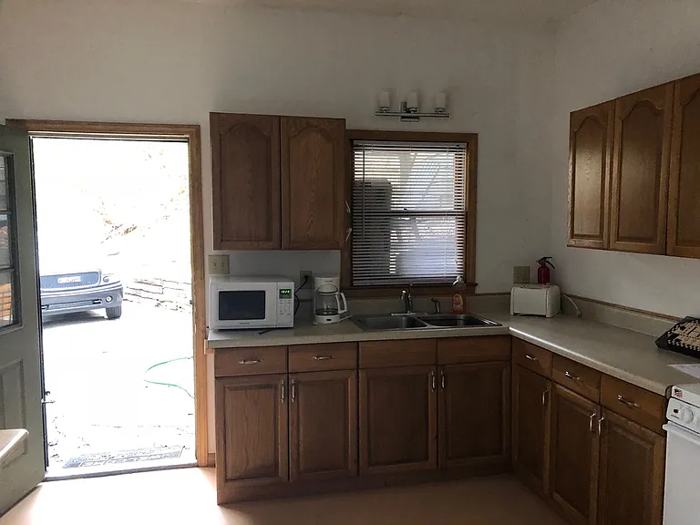 341 Yale Rd — Photo 14