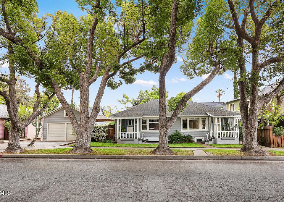 1st image of 920 Adelaine Ave