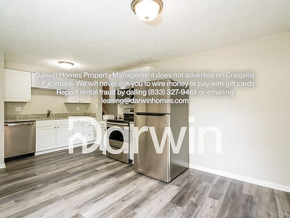 3rd image of 7815 Broadview Dr