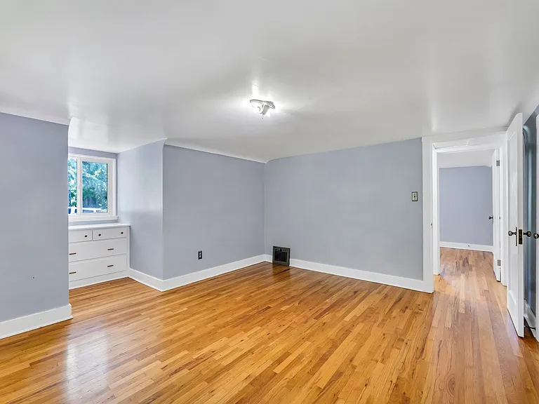 760 Marsh Ave — Photo 22