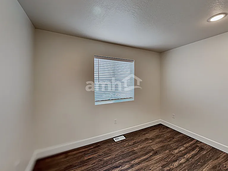 1359 E Perelle Ln — Photo 20