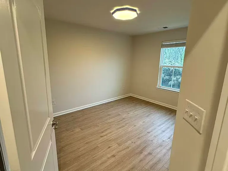 161 Mulberry Dr — Photo 16