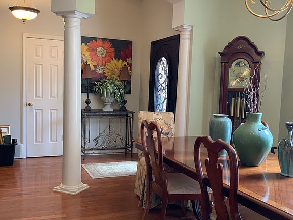 Dining room entry hall