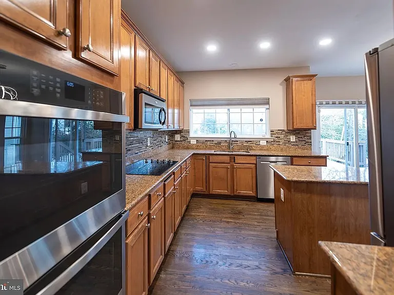 43 Wiltshire Dr — Photo 3