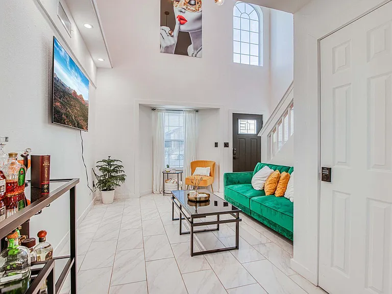 5249 Jose Cardenas Ln — Photo 7