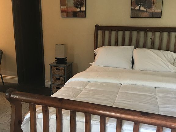 4th image of 19-1300 Elizabeth Ave Unit 19