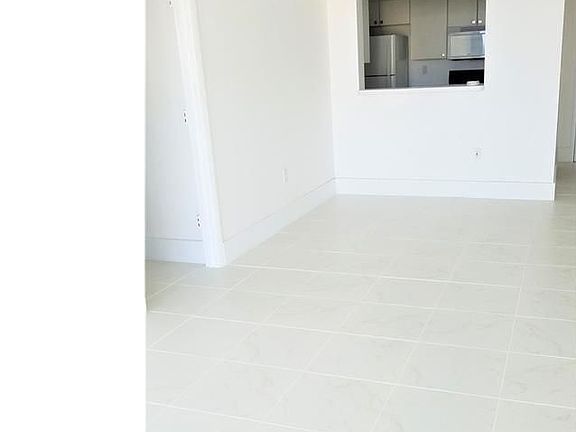 5th image of 3020 NE 32nd Ave APT 1503