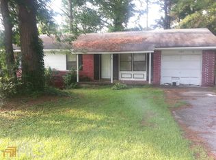300 Queen Helen Ln, Jonesboro, GA 30236