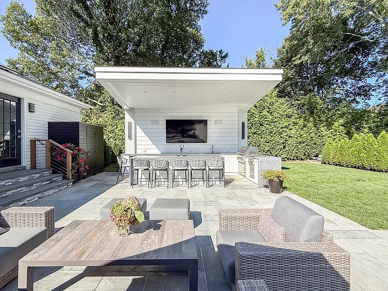 121 Ponquogue Ave #C — Photo 28