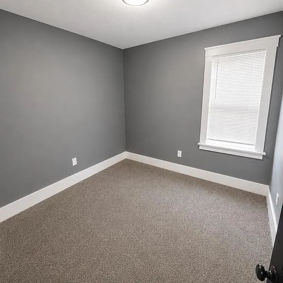 1686 Hazelwood St — Photo 11