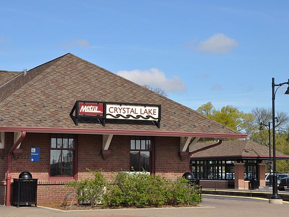 WALKABLE TO METRA STATION