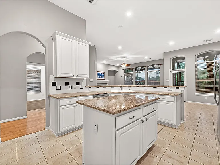 23734 Indian Hills Way — Photo 14