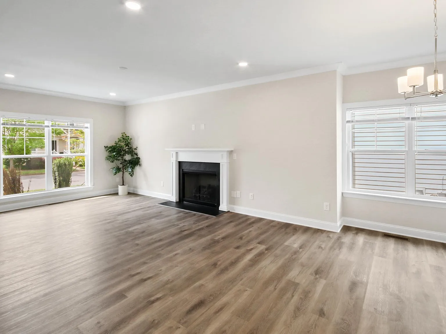 4 bed, 3460 sqft, $3,250 — Photo 3