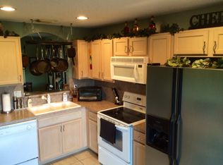4843 Pinemore Ln, Lake Worth, FL 33463