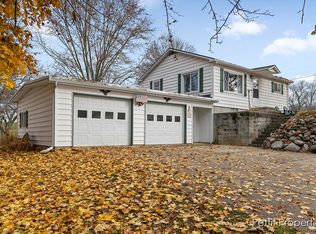 360 E Garden St, Muir, MI 48860