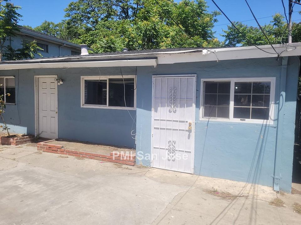 1st image of 472 S 10th St