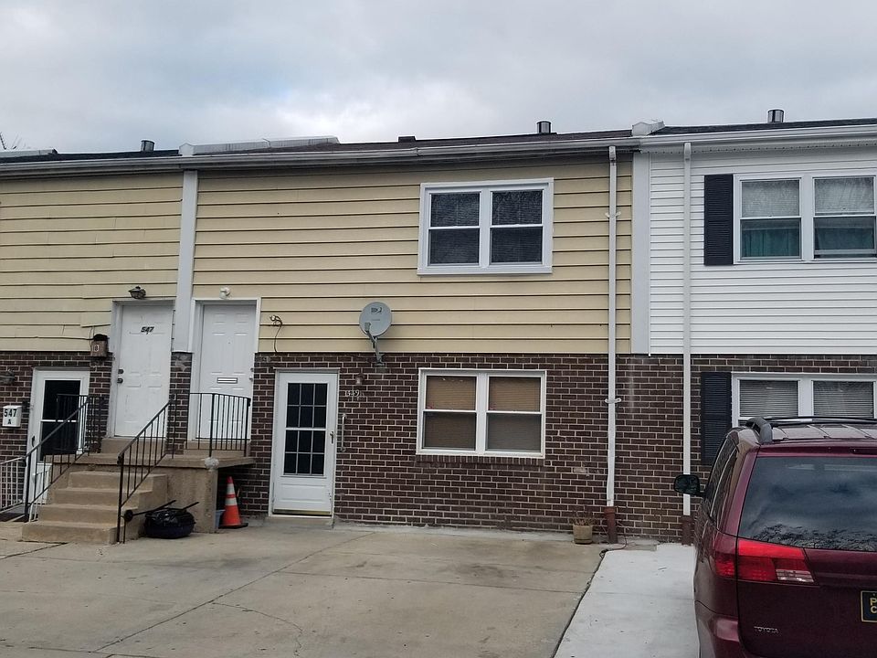 1st image of 549 Allengrove St APT B