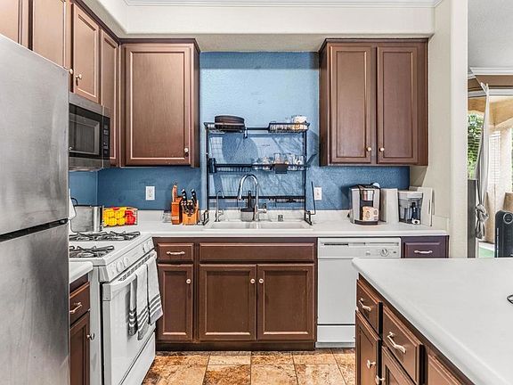 3rd image of 3267 Dehesa Rd Unit 67