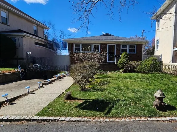 78 Parkinson Ave, Staten Island, NY 10305