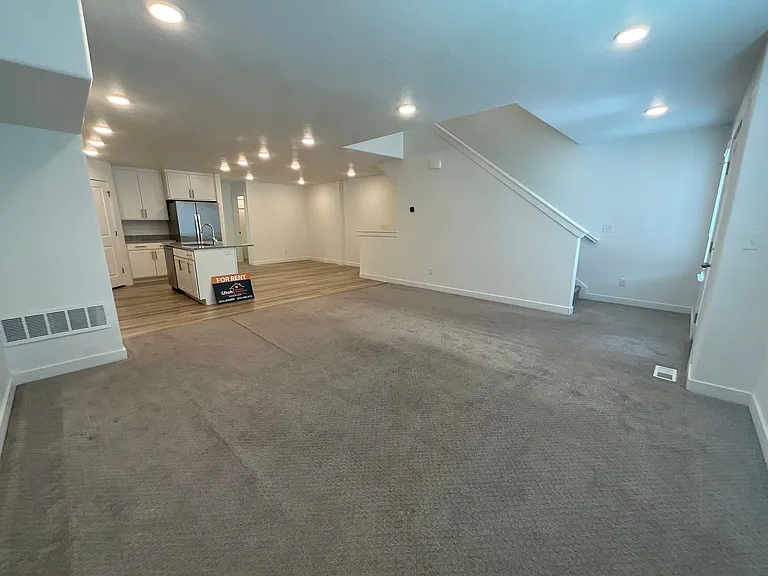3104 N 1625 E — Photo 11