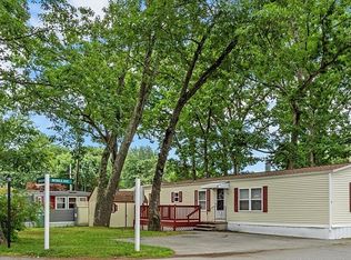 11 Mobile Ave, Chelmsford, MA 01824