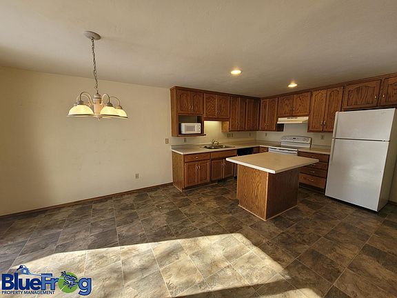 2nd image of 1010 Coggins Ct #1