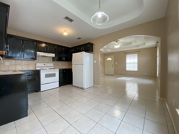 3rd image of 1717 German Ave APT 1