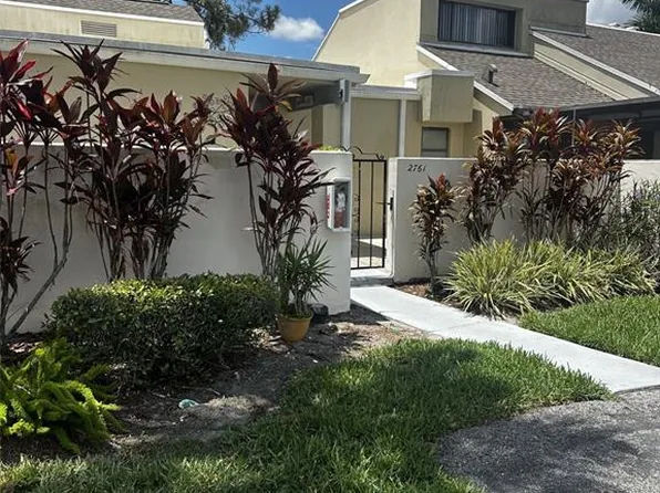 2761 HORSESHOE COURT #Q4, SARASOTA, FL 34235