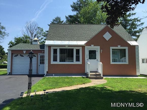 1st image of 440 Lorraine Ave