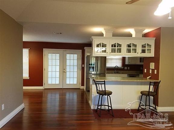 3rd image of 7435 Pine Lake Cir