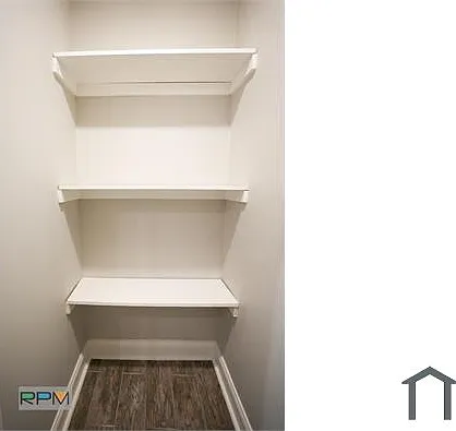 4725 Old York Rd — Photo 11