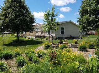 6194 Jonathan Dr NW, Rochester, MN 55901