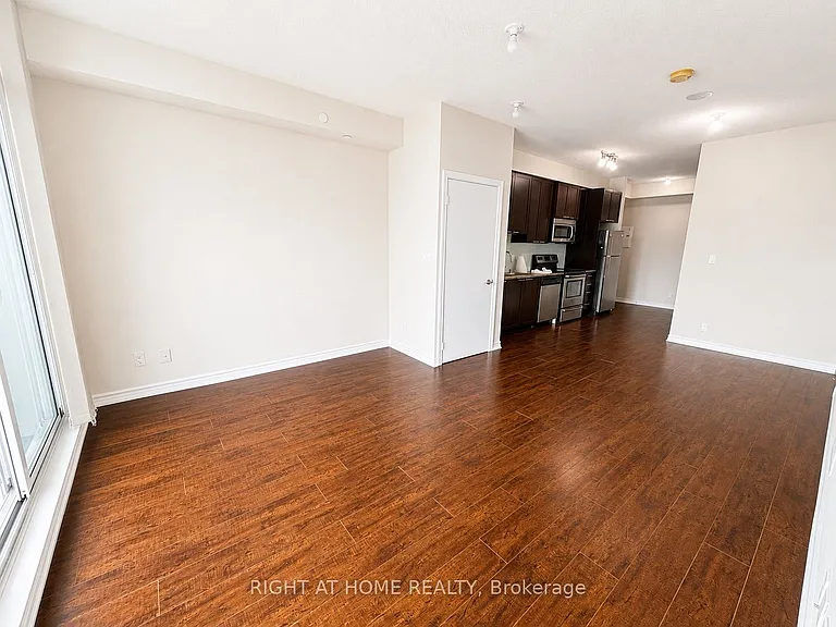 1328 Birchmount Rd #703 — Photo 4
