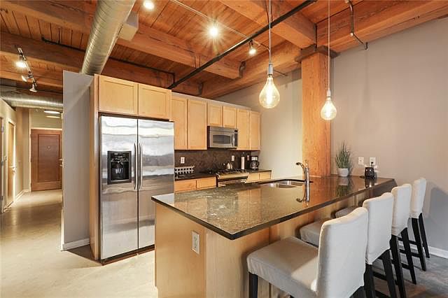 1st image of 712 Broadway Blvd #504