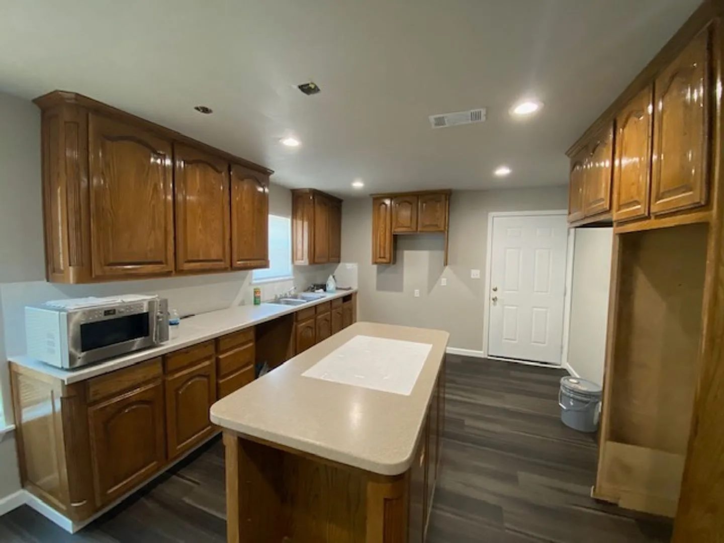 1419 Lindsey St, Denton — Photo 2