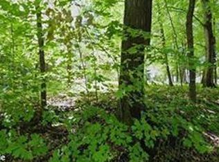 25975 Wild Rose Ln, Shorewood, MN 55331