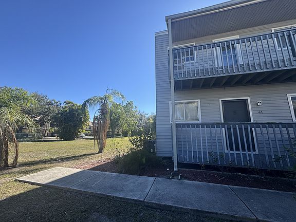 2nd image of 259 Fenwick Dr Unit 41
