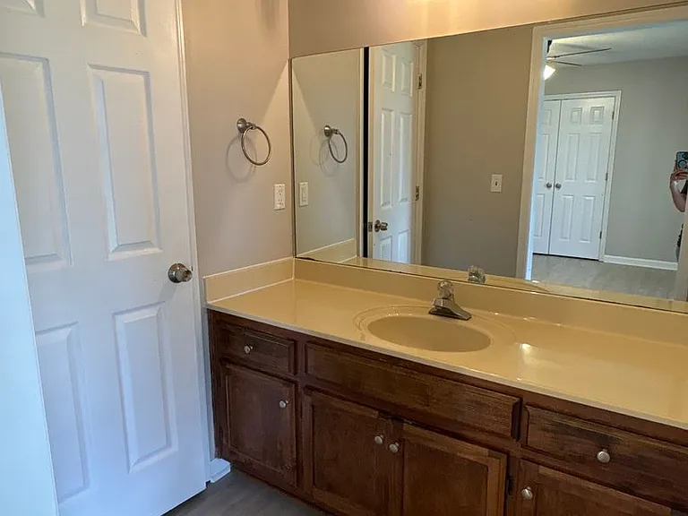 718 Doak Rd — Photo 15