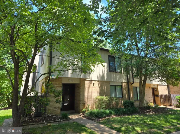 1808 Ivy Oak Sq #44, Reston, VA 20190