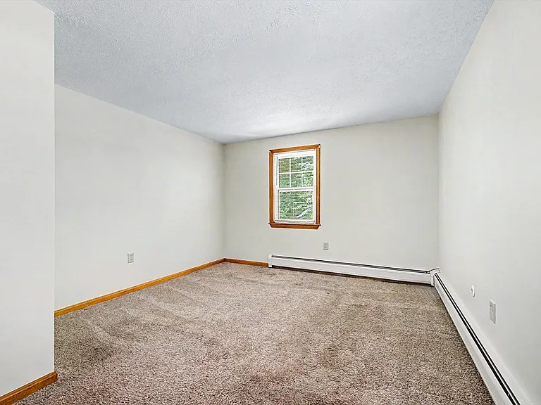 270 Wood St — Photo 18