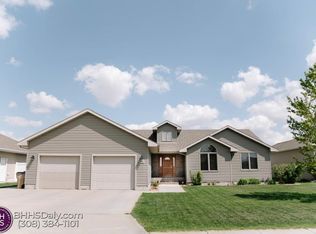 4082 Craig Dr, Grand Island, NE 68803