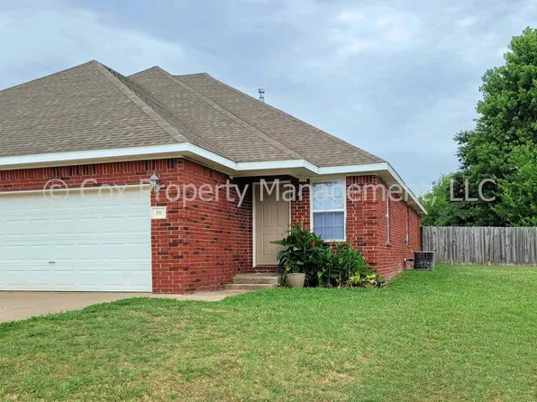 24 W Dakota Trl, Farmington, AR 72730