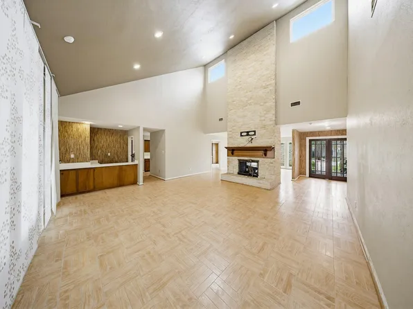 11122 Braes Forest Dr, Houston, TX 77071