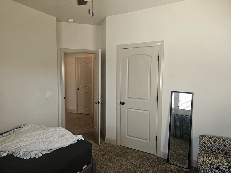 2909 E 3190 S — Photo 25