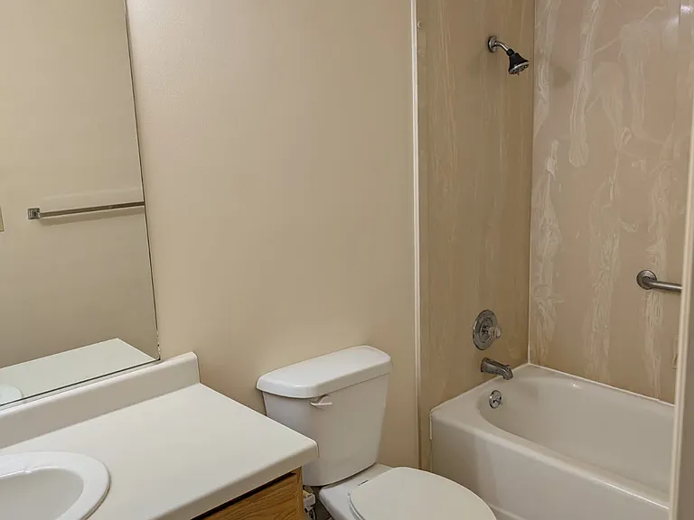 164 Pioneer Ave #104 — Photo 14